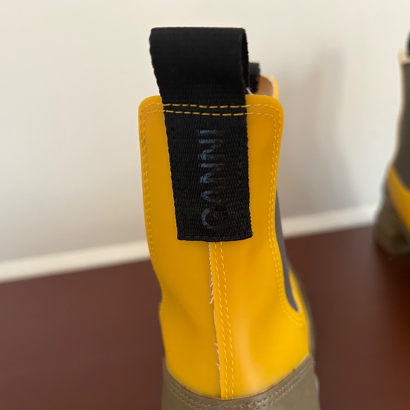 *SOLD* GANNI BOOTS - Picture 5 of 9